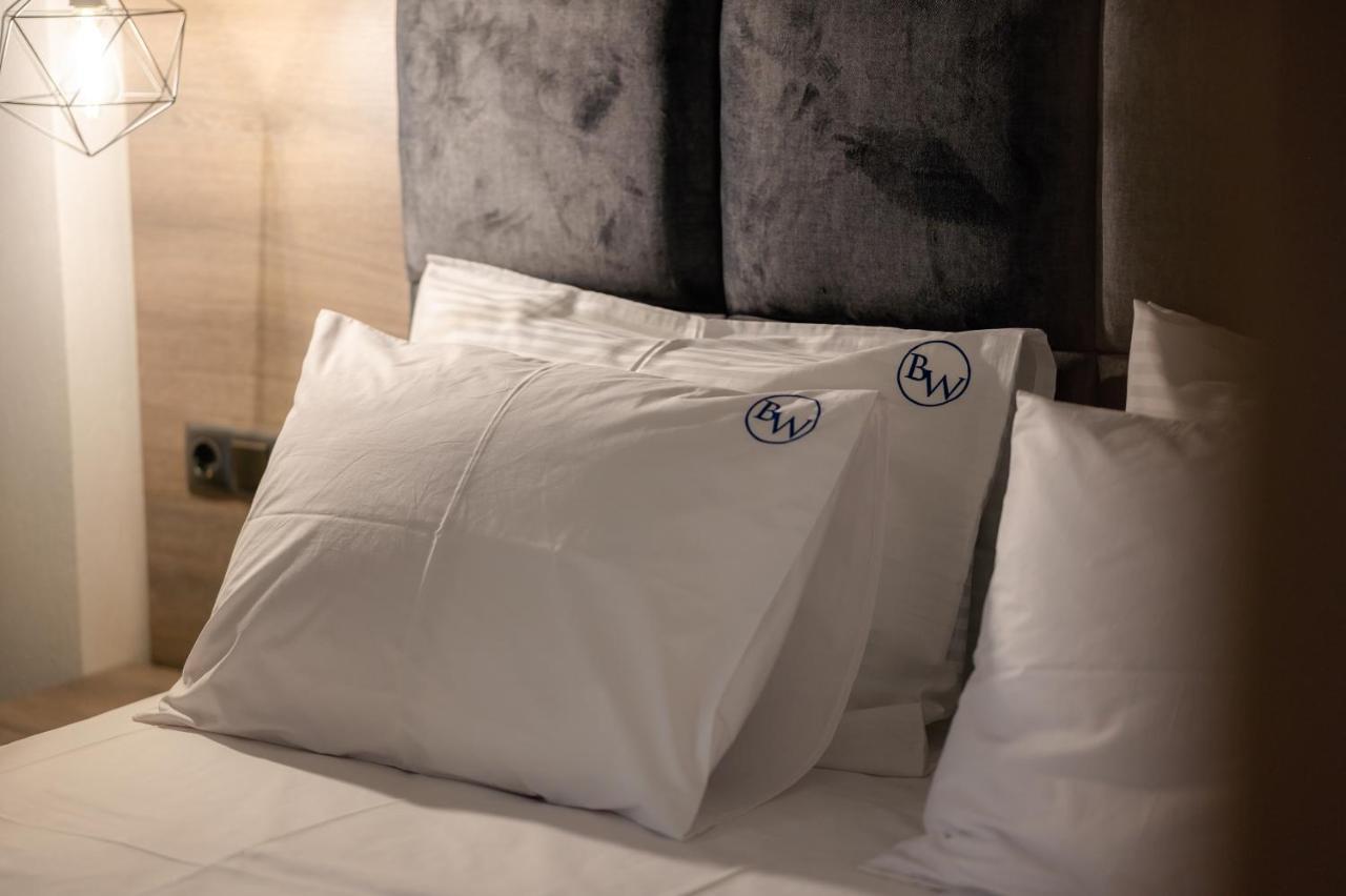 Blue Wave Luxury Suites Nea Iraklitsa Экстерьер фото
